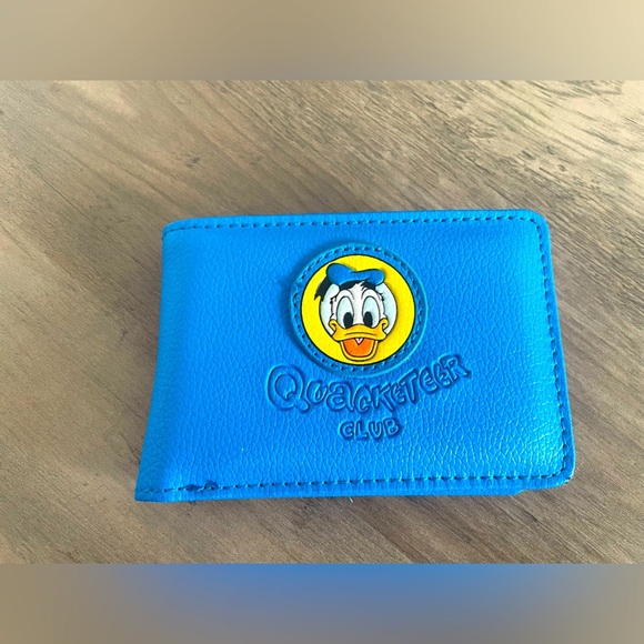 2024 Disney Parks Donald Duck Wallet 90th Anniversary Quacketeer  Billfold NEW - Picture 1 of 6